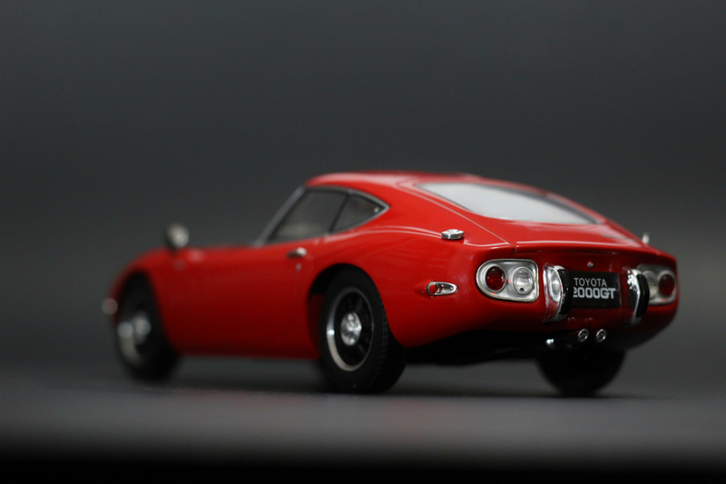 Illustration for article titled Car Week: 1/18 Triple9 Toyota 2000 GT